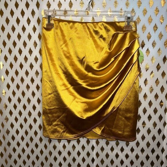 NWT Windsor formal Enchanting Timeless Beauty Wrap Mini Skirt Gold Size S - Picture 5 of 8